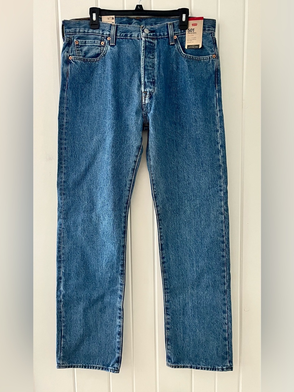Levi's 501 Straight Jeans in Medium Blue Wash, Sz 36x34 NWT